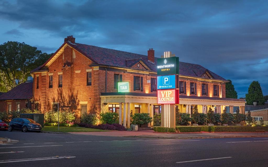 Homebush West Hotel | Wentworth Hotel