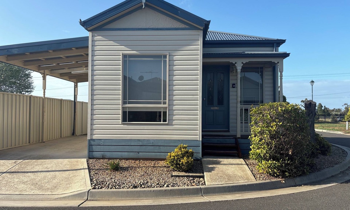 Werribee House | Werribee Short Stay Villas & Accommodation