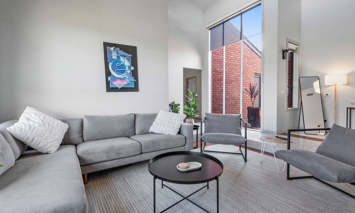 Werribee South House | Werribee Spacious Retreat