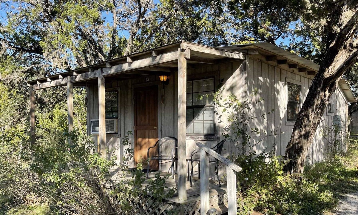 Bandera House | West 1077 Guest Ranch - Juniper Cabin 13