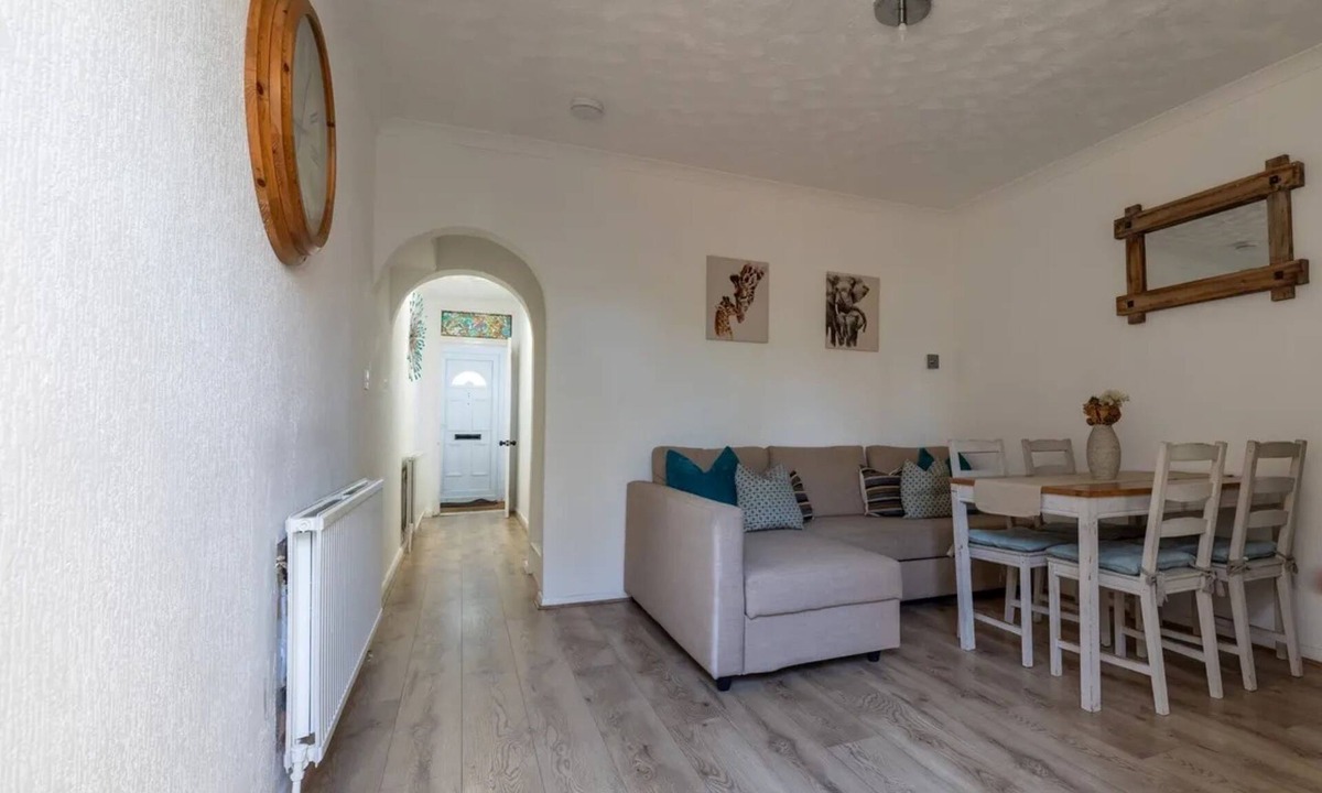 Dartford Villa | West Dartford Teal House