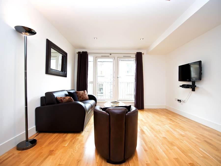 West End Apartment | WEST END - 2 Bedroom Sleeps 6