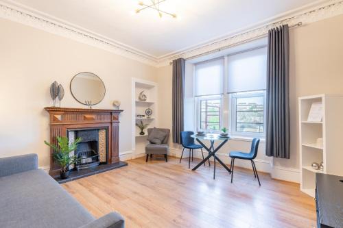 Glenisla Apartment | West End Flat