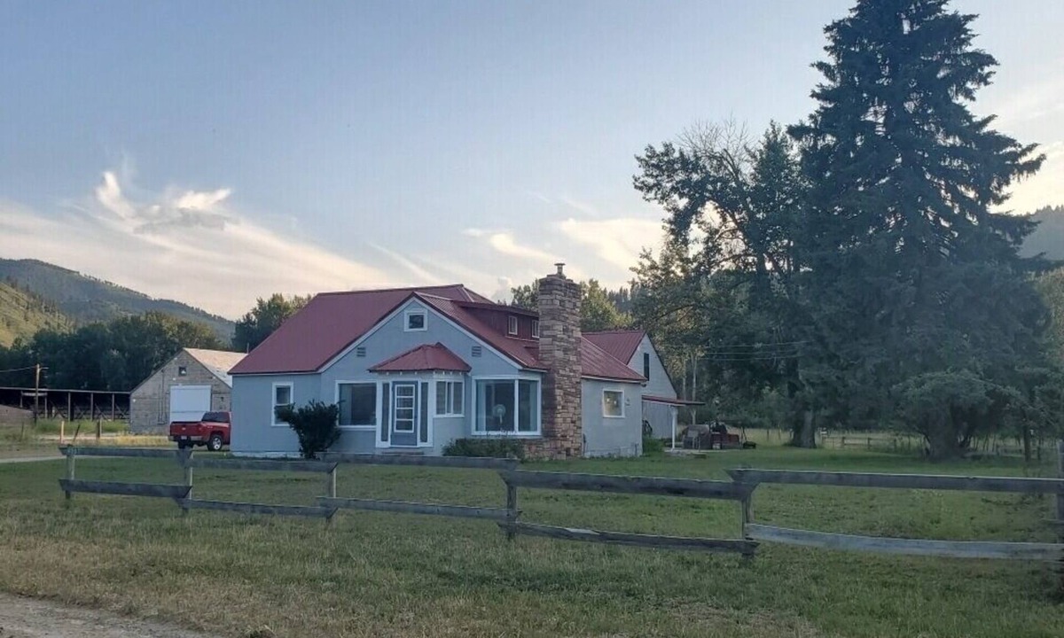 Conner House | West Fork Base Camp