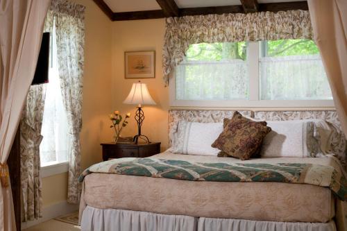 Warren Bed & Breakfast | West Hill House B&B at Sugarbush