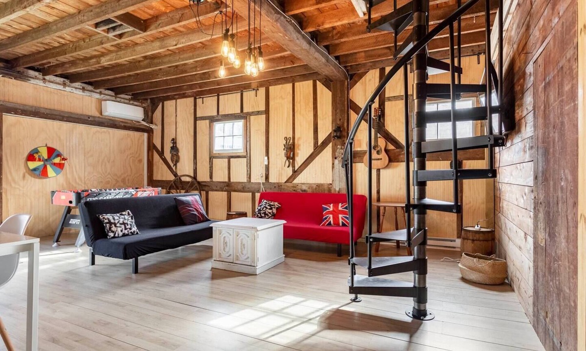 West Kill House | West Kill Barnhouse: Ski, Work & Unwind