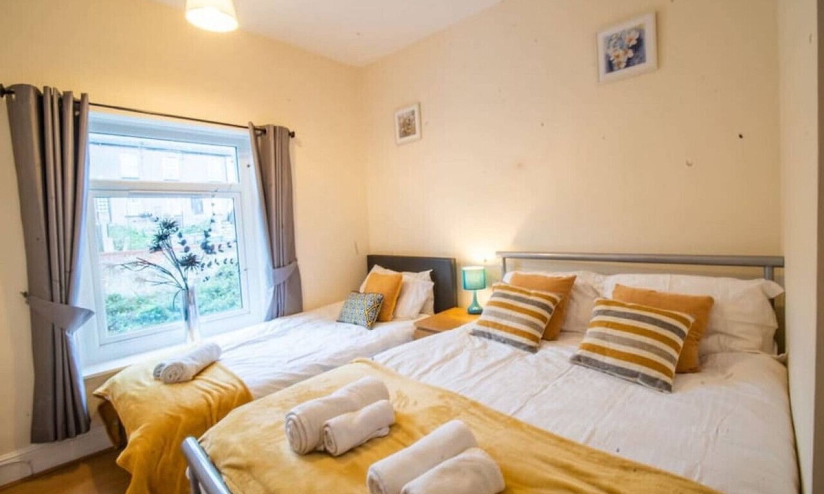 Clowne House | West Lea House- Chesterfield