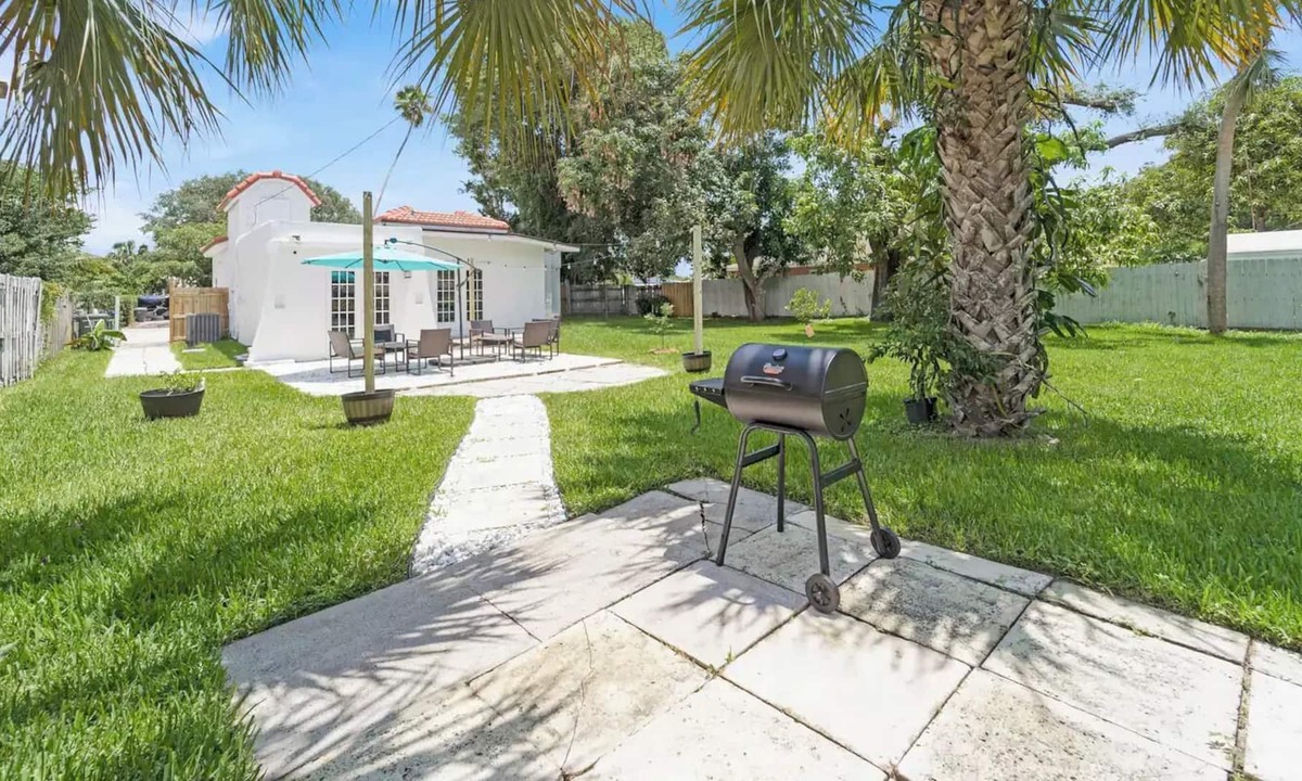 Lake Park House | West Palm Beach Family Haven