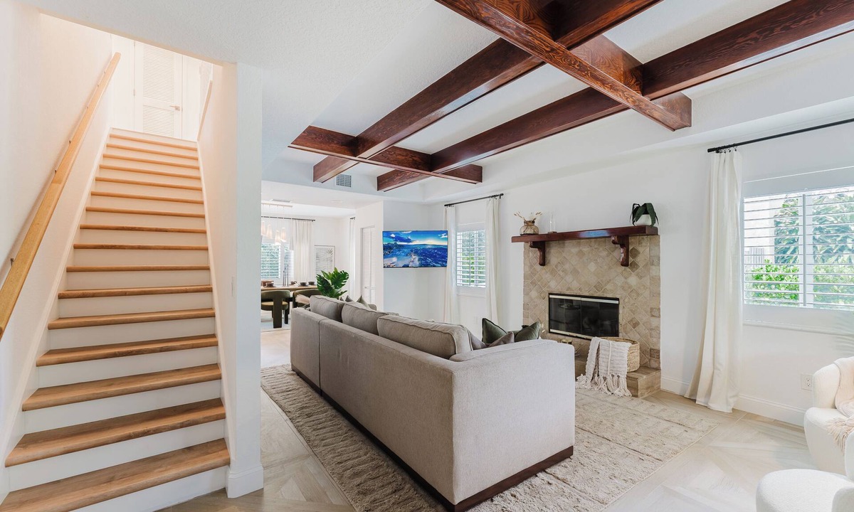 Poiciana Park II House | West Palm Oasis