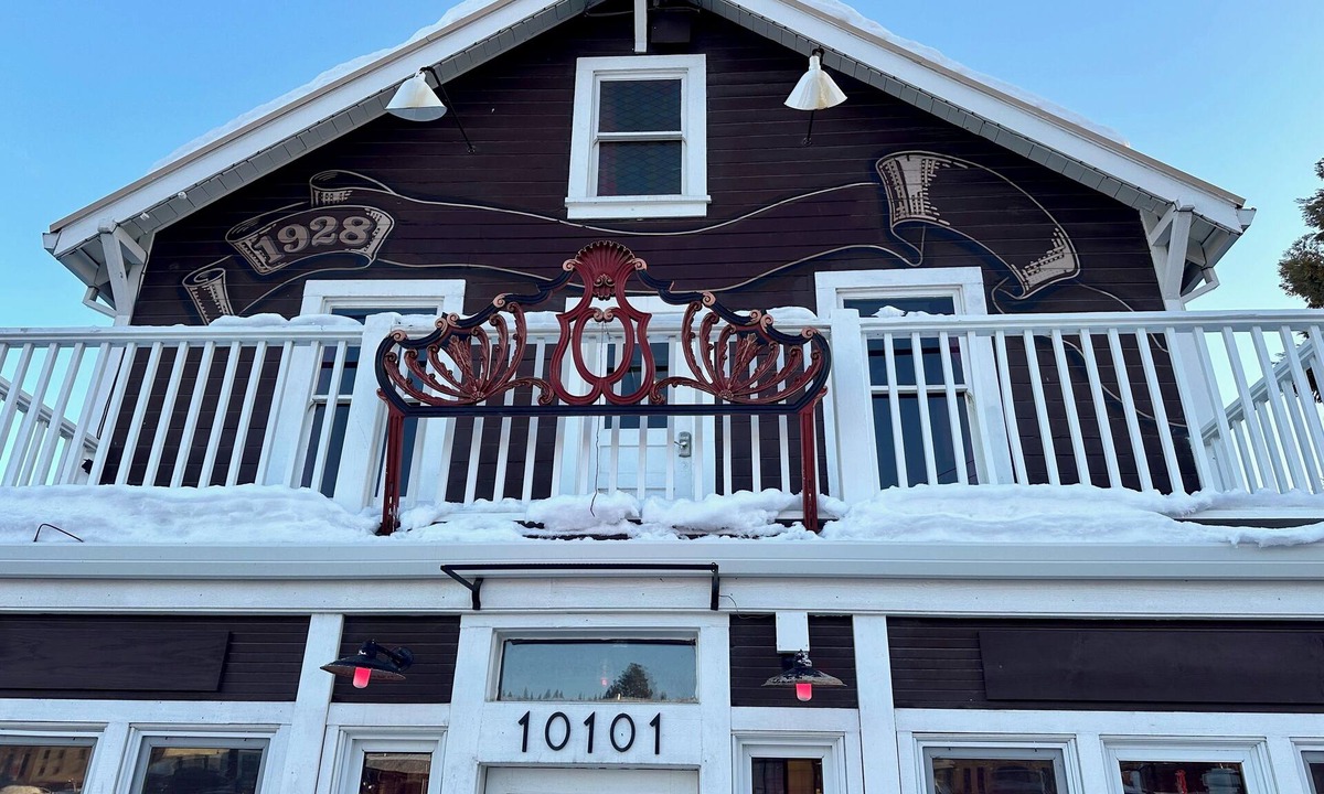 Downtown Hotel | West River House