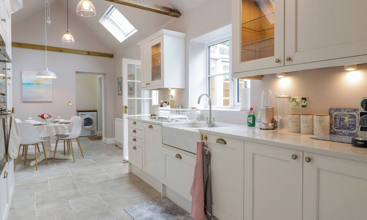 Thetford Cottage | West View