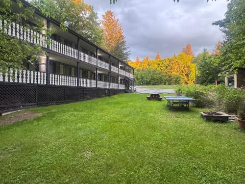 Fleischmanns Hotel | West Wind Motel