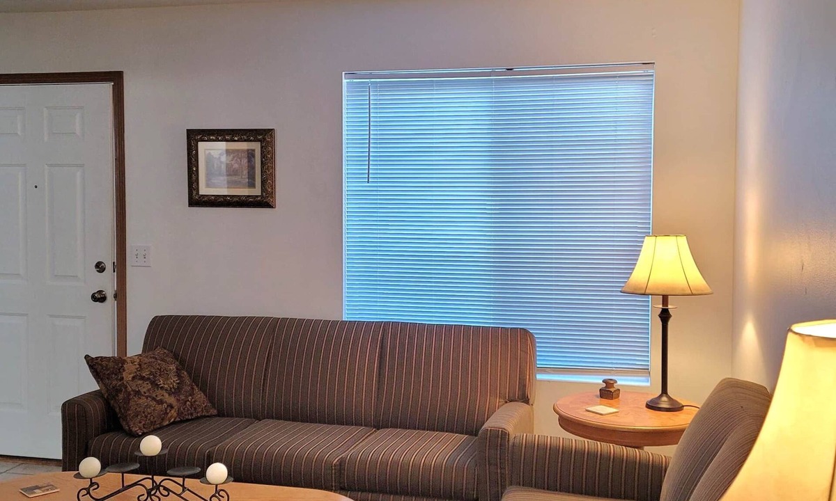 Yakima House | West Yakima - Clean - Safe - Overnight With Us #1