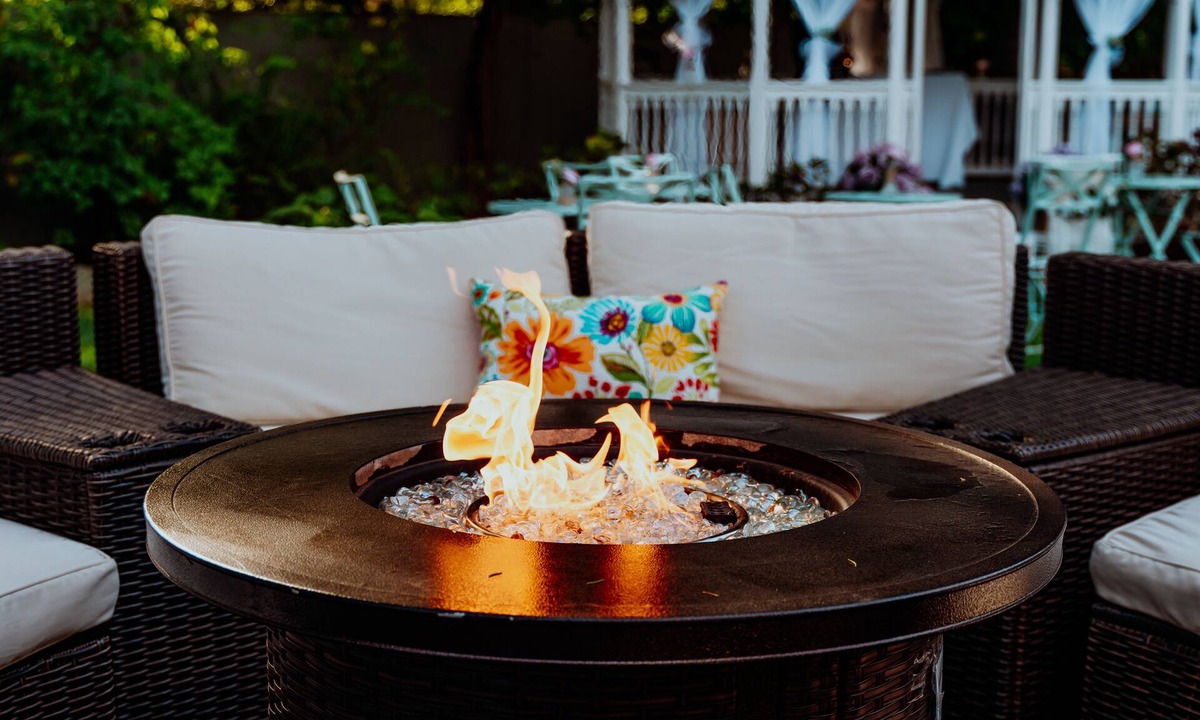 Westbrook Center Bed & Breakfast | Westbrook Inn B&B