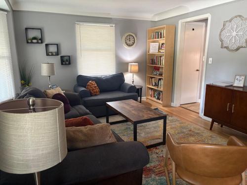 Kamm's Corners House | Westdale