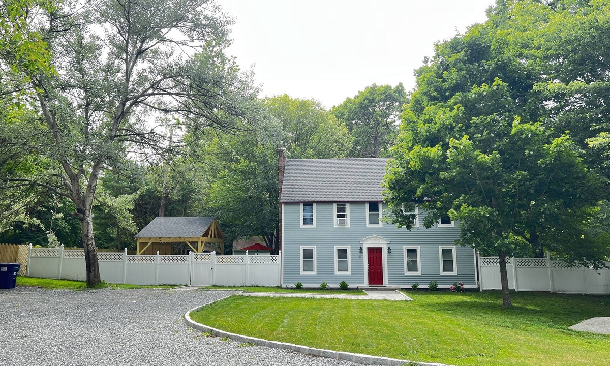 Bradford House | Westerly Retreat