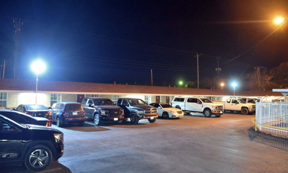 Elmwood Area Hotel | Western Motel