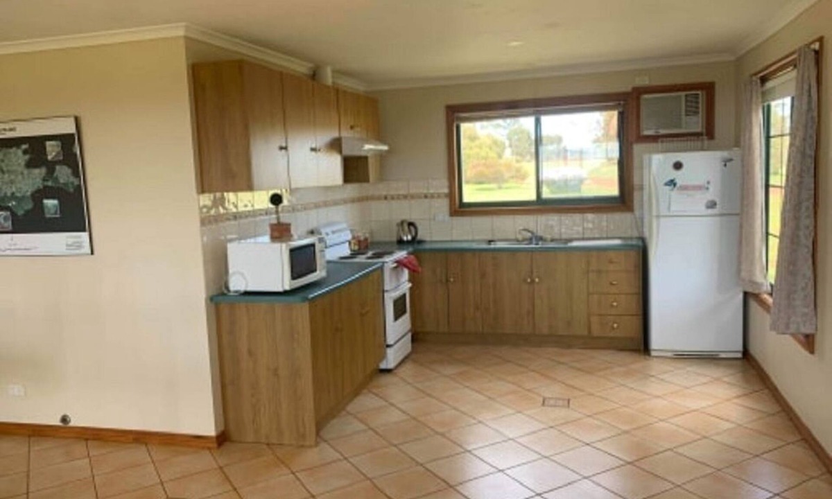 Western River Cabin | Western River Valley Cottages 1