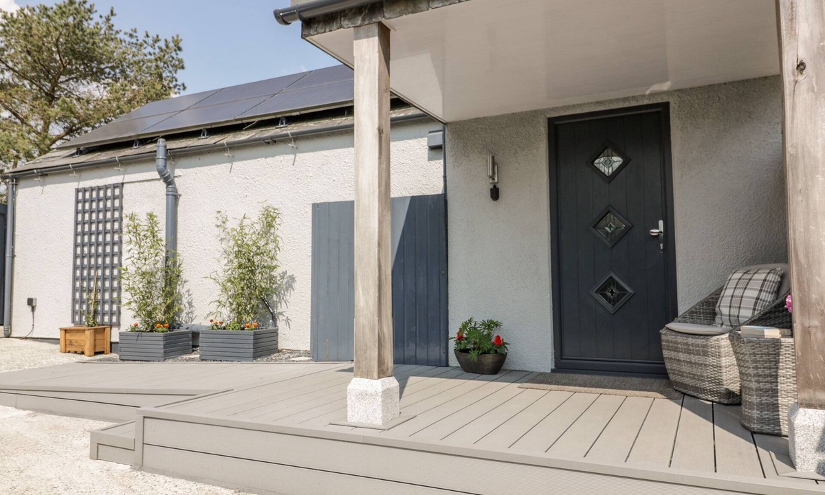 Launceston Cottage | WESTFIELDS, with a garden in Launceston