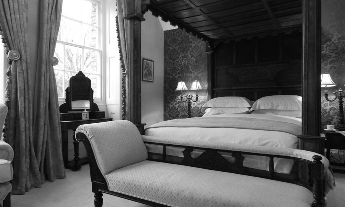 Eastgate Bed & Breakfast | Westgate Manor