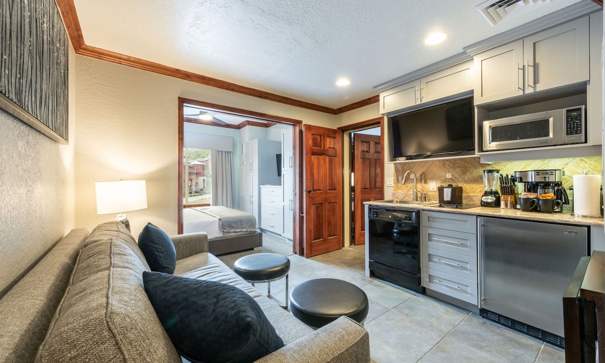 Park City Hotel | Westgate renovated - 1BDR 360sqf, kitchenette