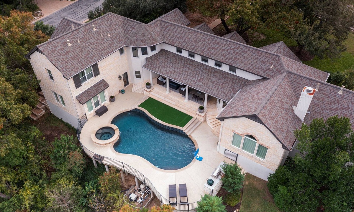 Rob Roy On The Lake House | Westlake|Amazing Views|Pool & Outdoor Kitchen