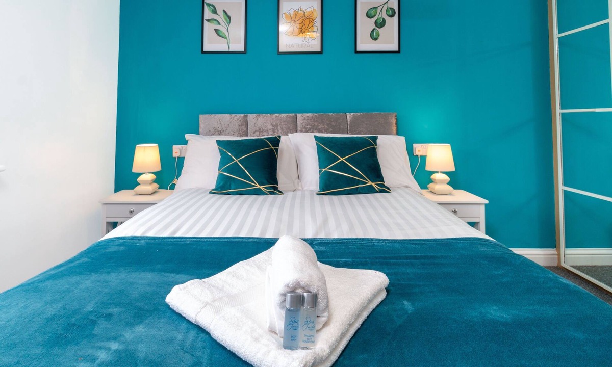 Peterborough House | Westlake Serviced Accommodation