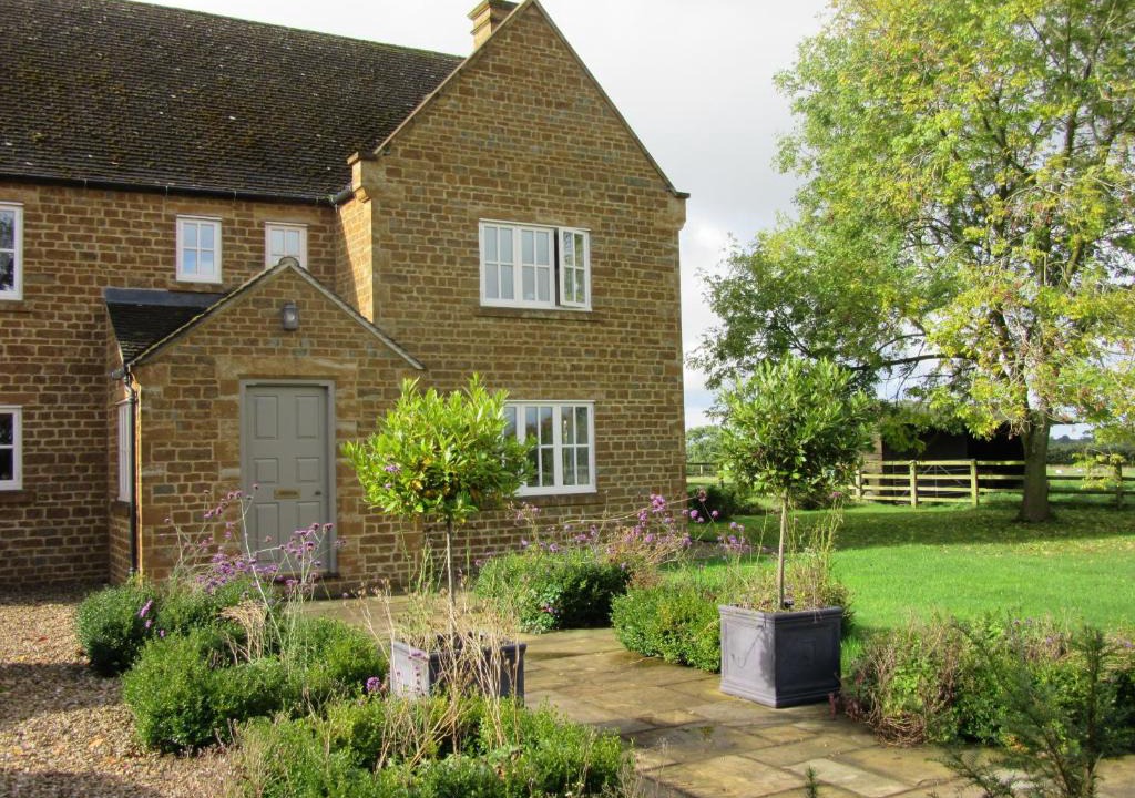 Moreton Pinkney Bed & Breakfast | Weston Hill Farm