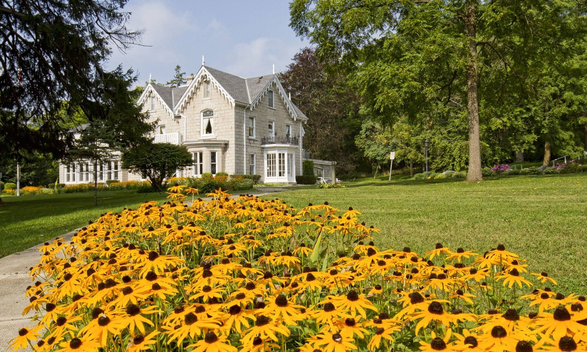 St. Mary's Hotel | Westover Inn