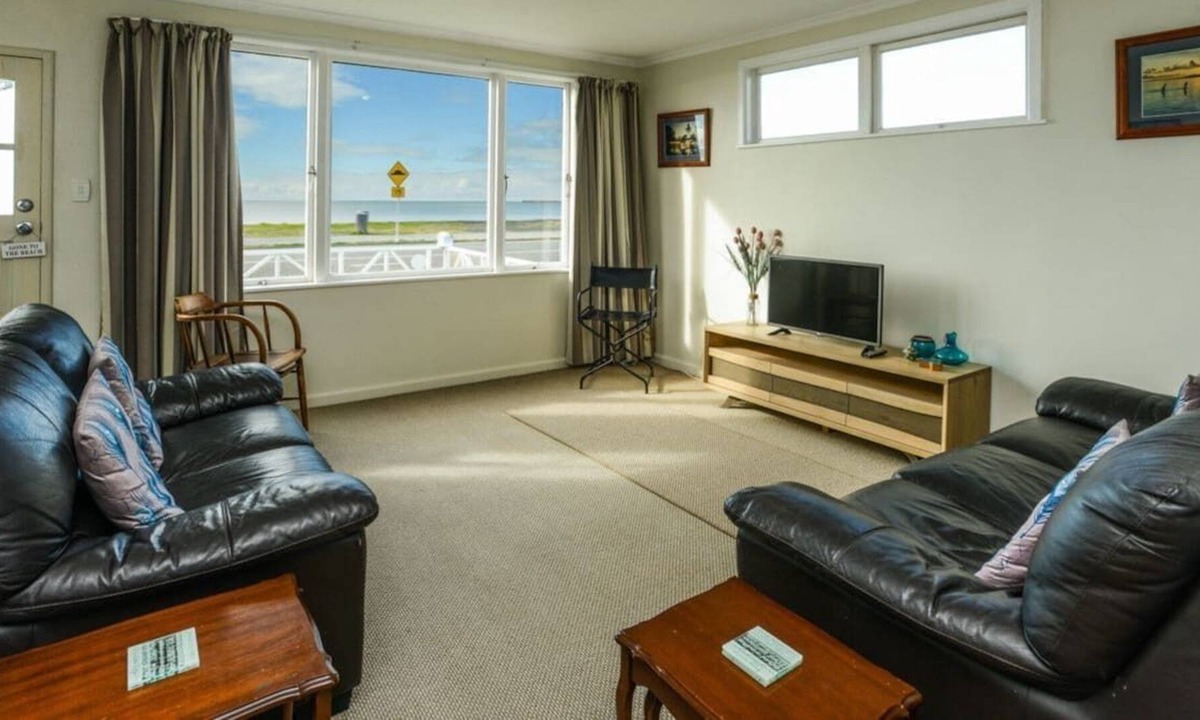 Westshore House | Westshore Beachfront