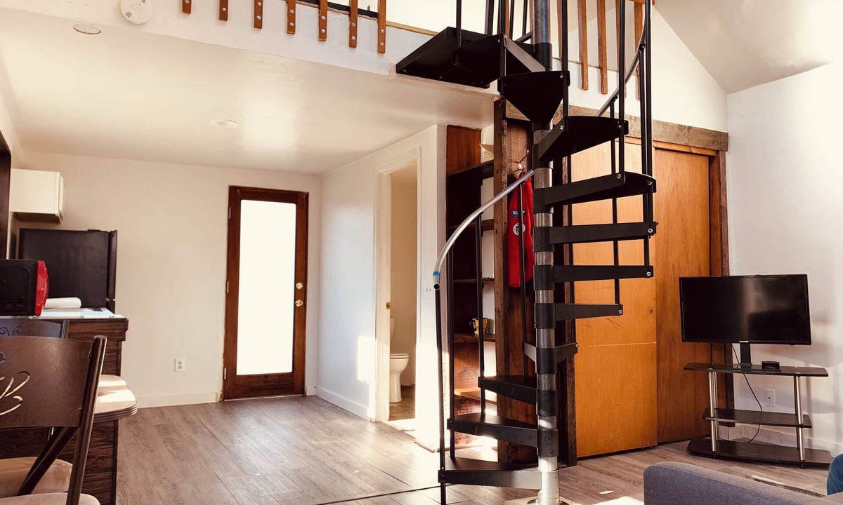 West Eugene Apartment | Westside Loft Living