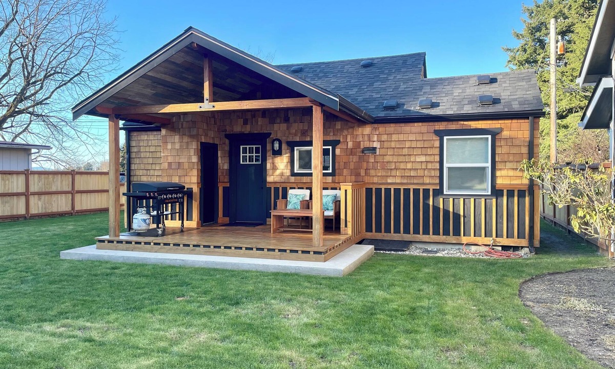 Mount Vernon House | Westside Stay in Mount Vernon