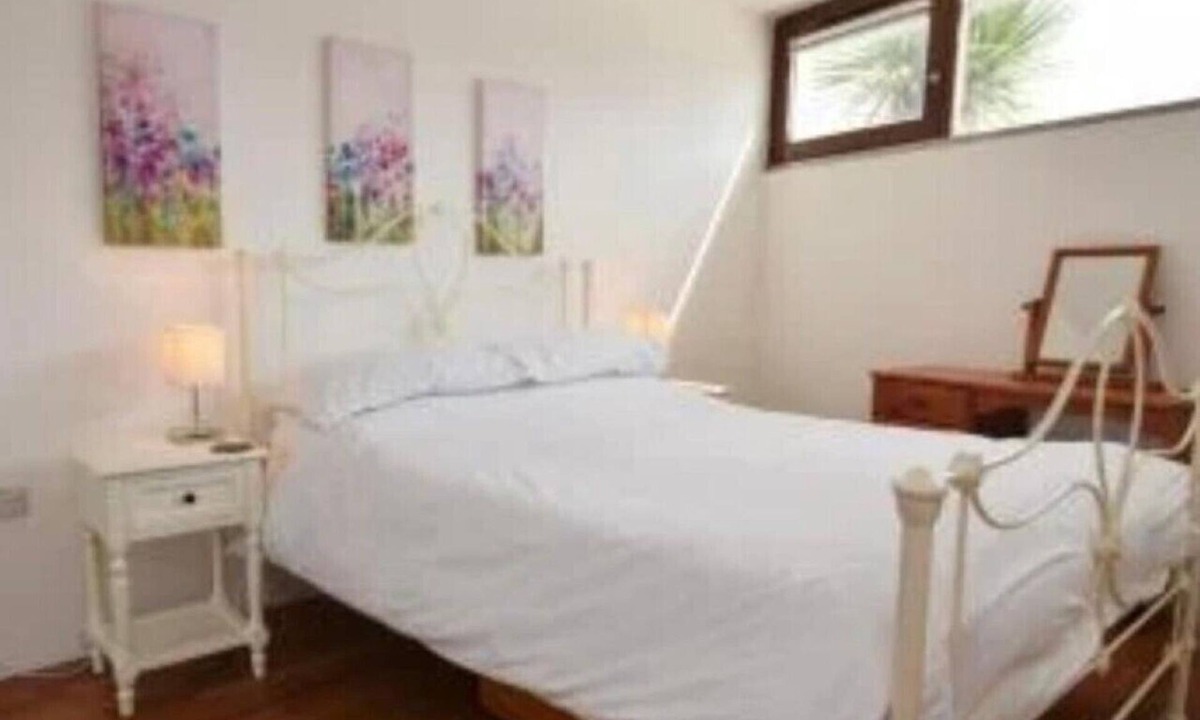 Westleigh Apartment | Westward Ho! Beachfront Luxury for 2