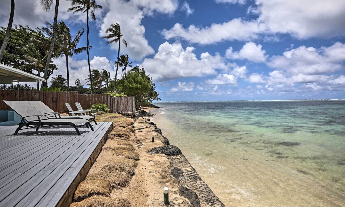 Punaluu House | WFH in Paradise: Beachfront Hauula Getaway!