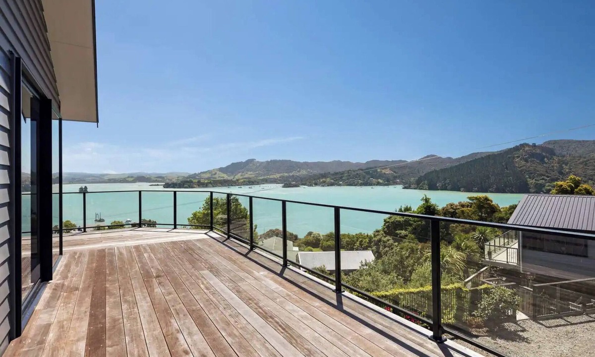Whangaroa House | Whangaroa Casa Roca House