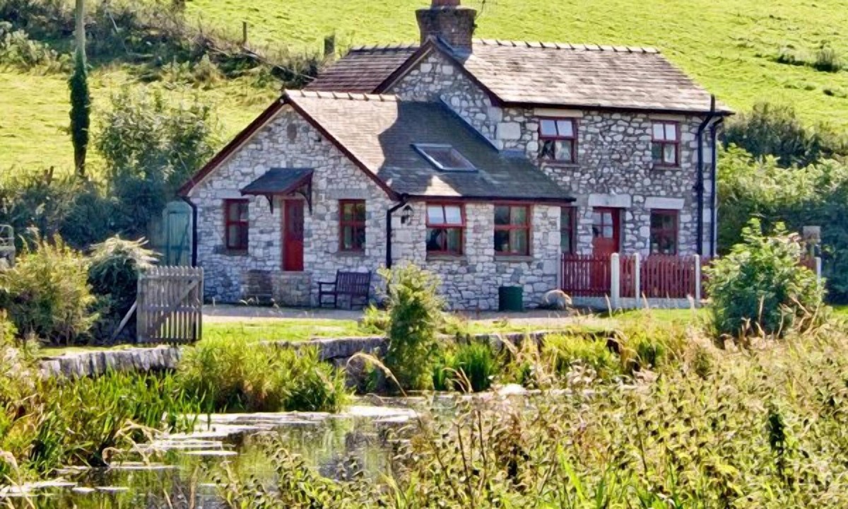 Burton Cottage | Wharf Cottage, BURTON-IN-KENDAL