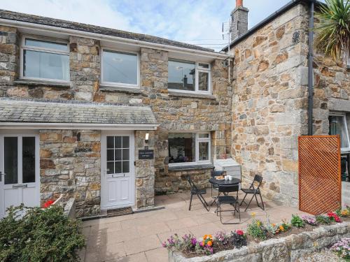 Perranuthnoe House | Wheal Charlotte Cottage