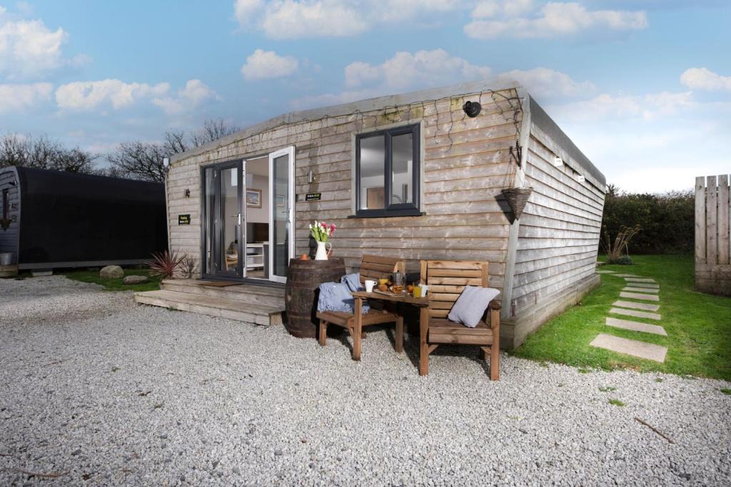 Helford Passage Apartment | Wheal Rose -Beautifully Fitted Lodge Helston Cornwall