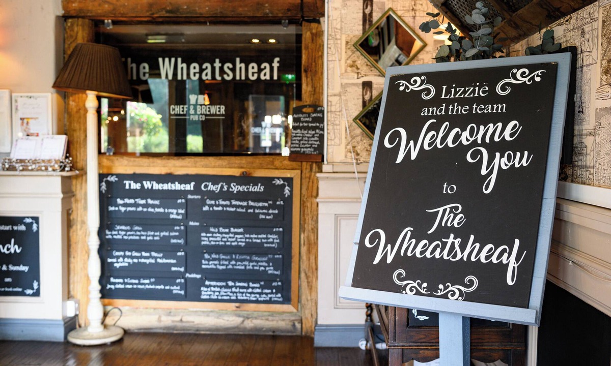 North Waltham Hotel | Wheatsheaf Hotel by Chef and Brewer Collection