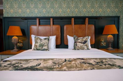 Runnymede Hotel | Wheatsheaf Hotel by Chef & Brewer Collection