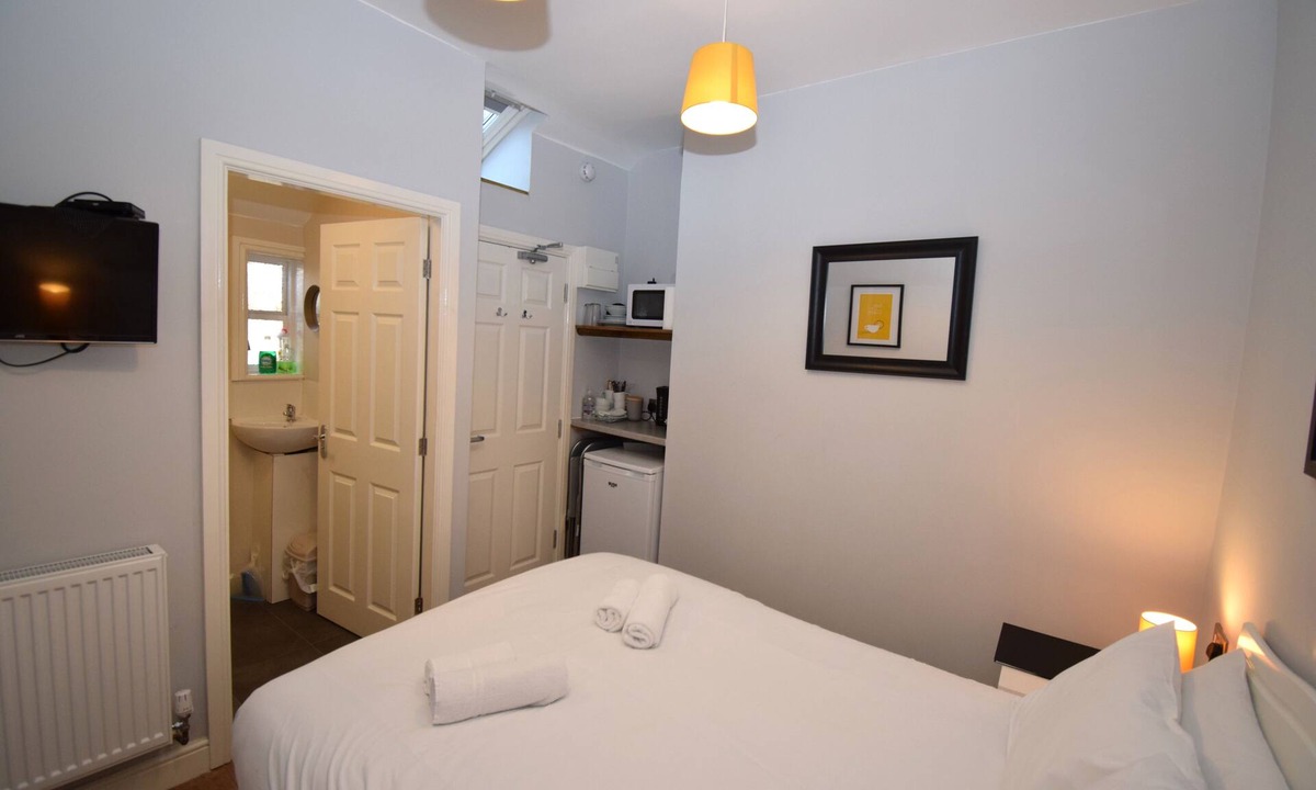 Malton Apartment | Wheelgate Double Bedroom Central Malton