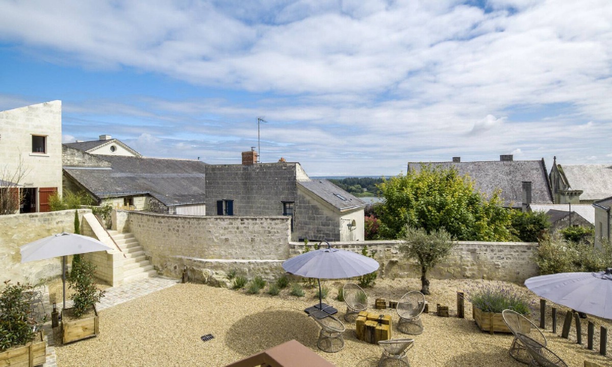 Candes-Saint-Martin House | When heritage, art and well-being meet