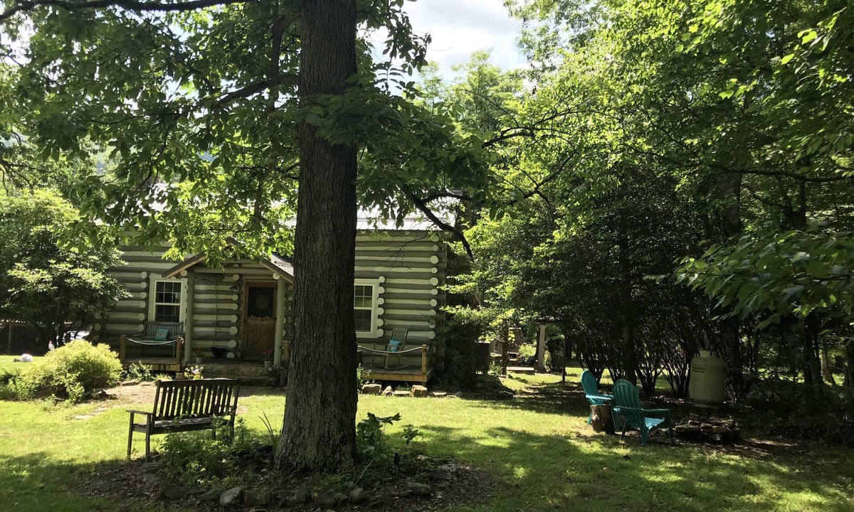 Rocky Gap Cabin | Where Rustic meets Romantic.