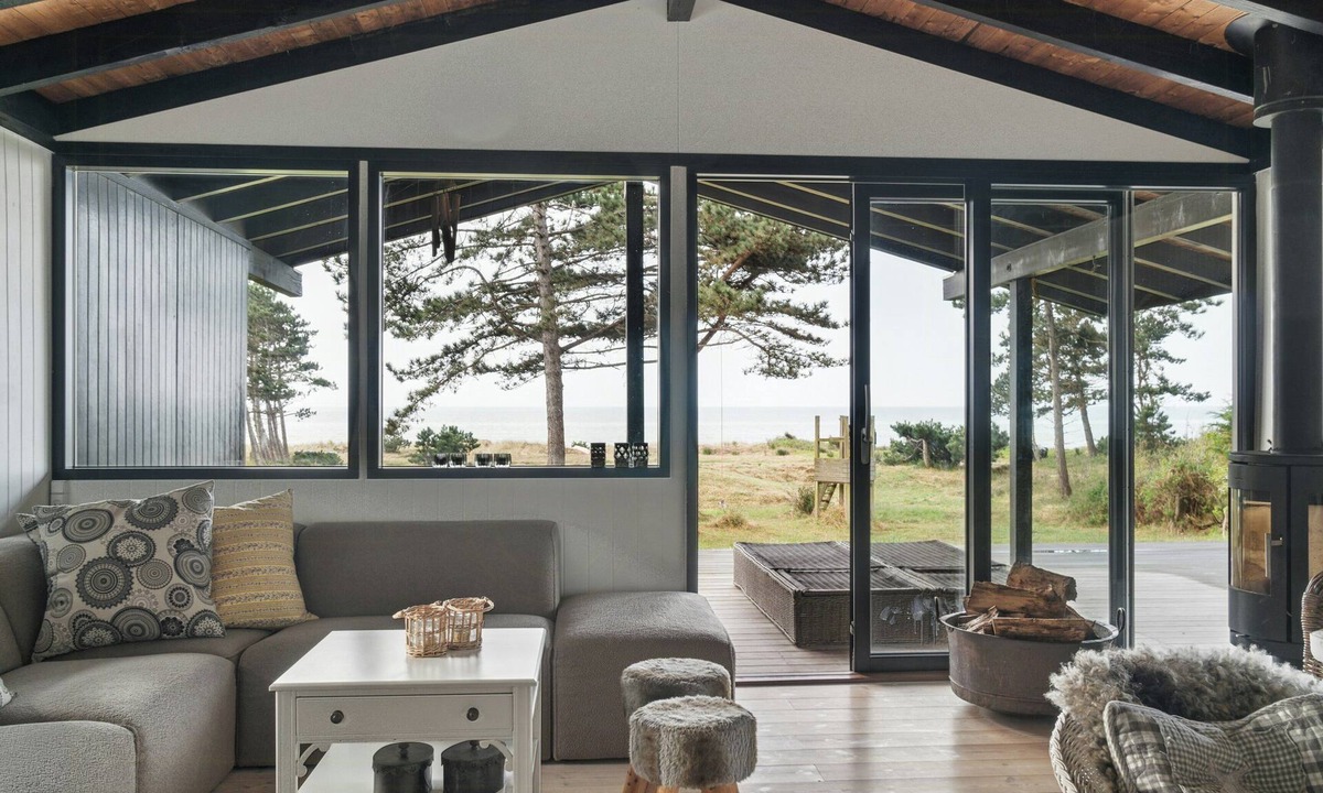 Ebbeløkke House | Where the sea meets the sky and you find rest