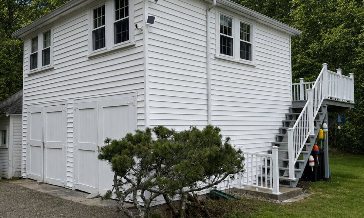 Tenants Harbor Apartment | Where Woods Meet Water: A Coastal Maine Hideaway
