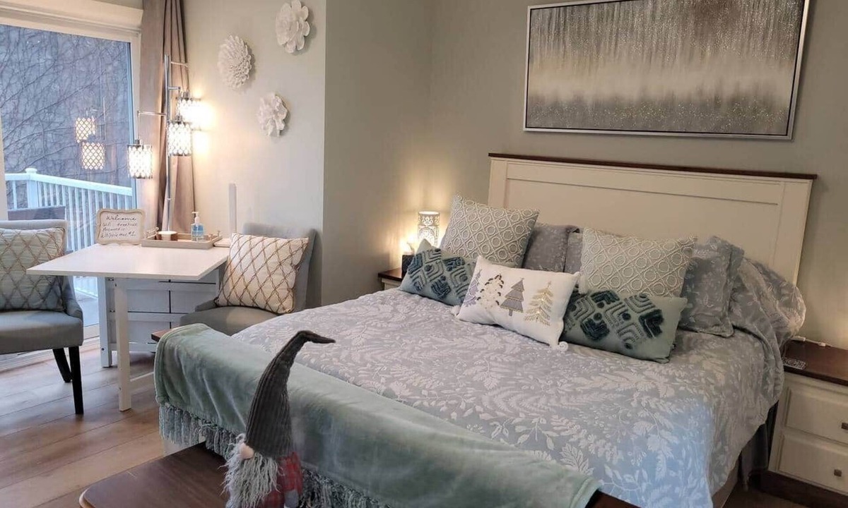 Virgil House | Whippletree Serenity