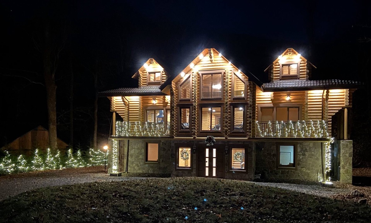 Tannersville House | Whispering Creek Retreat