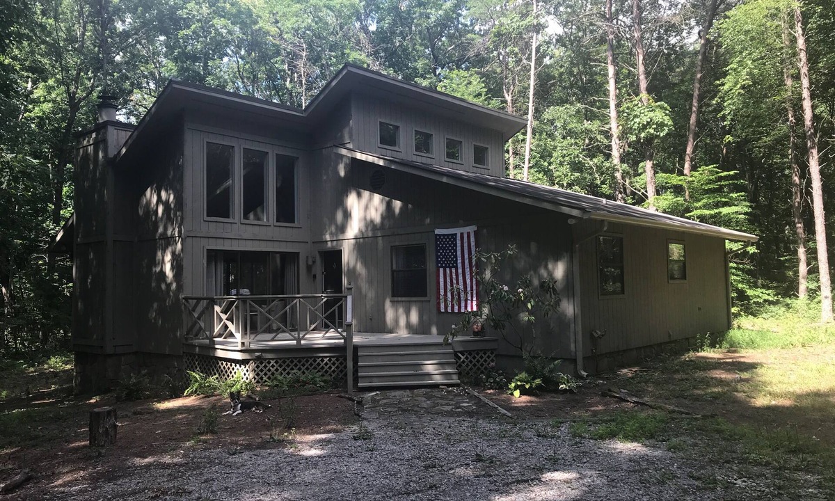 Clifftops House | Whispering Oaks cabin