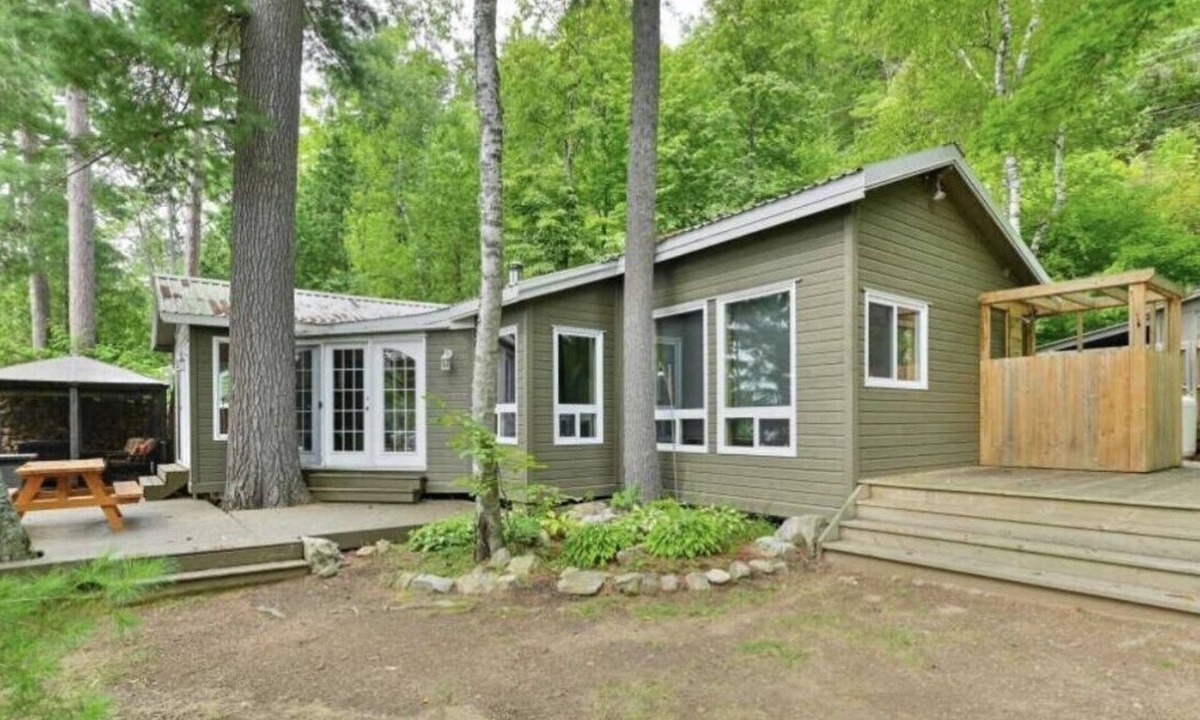 Bishop Corners Cottage | Whispering Pines Cottage