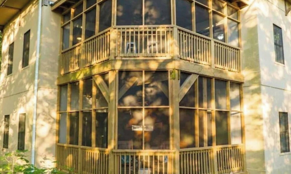 Valley Head Apartment | Whispering Pines on The Bluffs